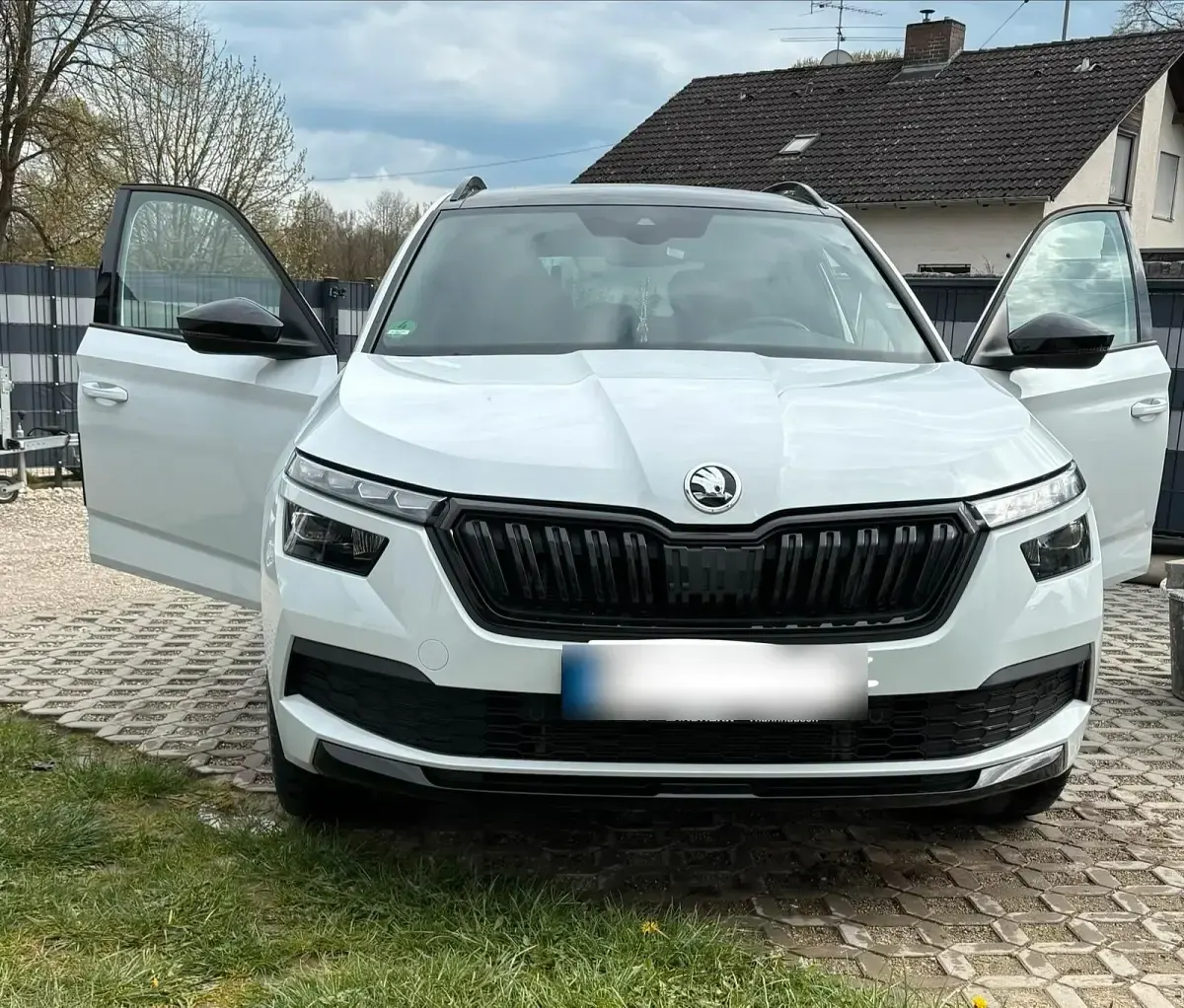Gebraucht Skoda Kamiq Monte Carlo 150 PS (110 kW) 2023 Weiß SUV