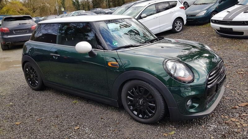 Grün Gebraucht 2017 Mini Cooper Kleinwagen | 11.250 € (Superpreis) - Bild 1/4