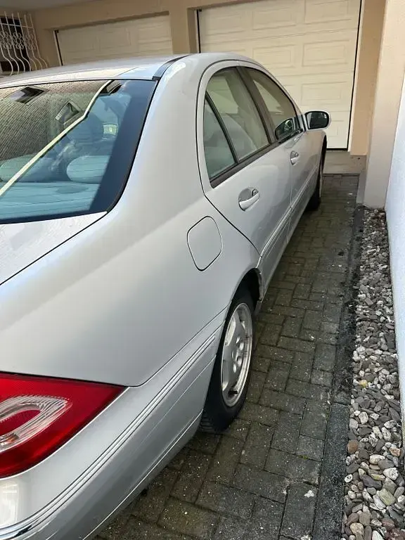 Gebraucht Mercedes C180 Elegance 143 PS (105 kW) 2004 Silber Limousine