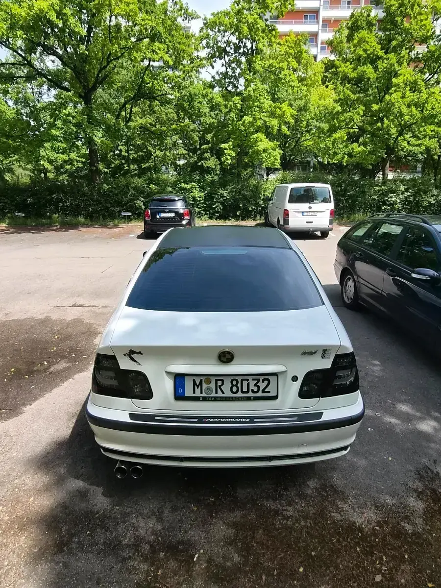 Gebraucht BMW 323 170 PS (125 kW) 2000 Weiß Limousine
