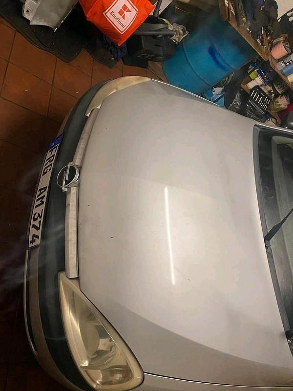 Silber Gebraucht 2004 Opel Corsa Kleinwagen | 200 € - Bild 1/4