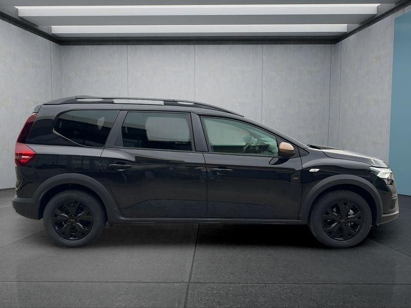 Neu Dacia Jogger 141 PS (103 kW) 2025 Schwarz Van / Kleinbus