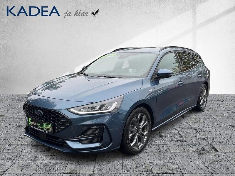Chromablau metallic Gebraucht 2024 Ford Focus ST-Line X Kombi | 22.480 € (Superpreis) - Bild 1/4