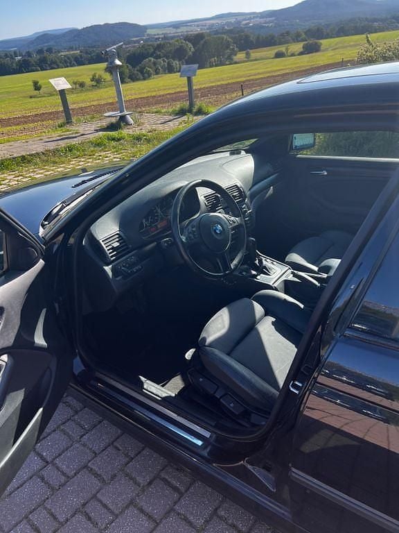 Gebraucht BMW 330 Lifestyle 231 PS (169 kW) 2003 Schwarz Kombi