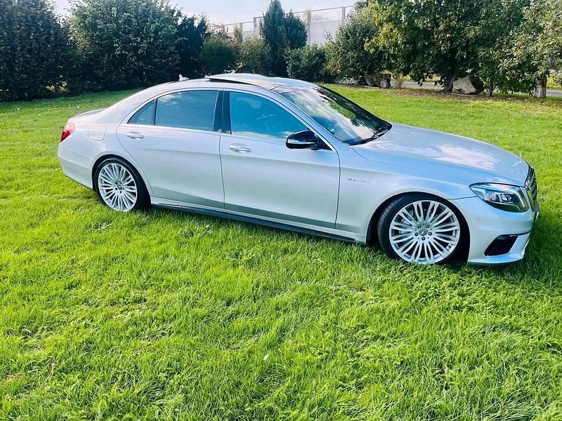 Silber Gebraucht 2015 Mercedes 350 AMG Limousine | 29.950 € - Bild 1/4