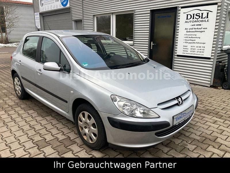 Gebraucht Peugeot 307 Tendance 109 PS (80 kW) 2002 Silber Limousine