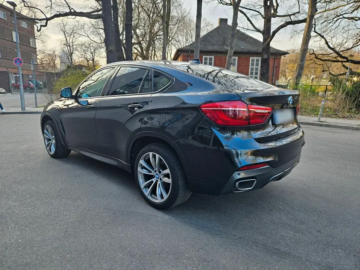Käytetty BMW X6 Performance 258 HP (189 kW) 2014 Musta Katumaasturi