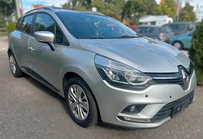 Silber Gebraucht 2019 Renault Clio IV LIMITED Limousine | 8.930 € (Fairer Preis) - Bild 1/4