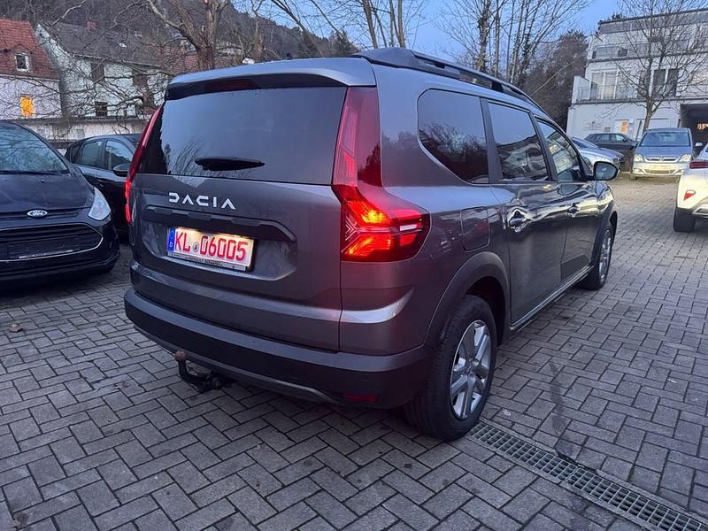 Gebraucht Dacia Jogger Expression 110 PS (80 kW) 2023 Van / Kleinbus