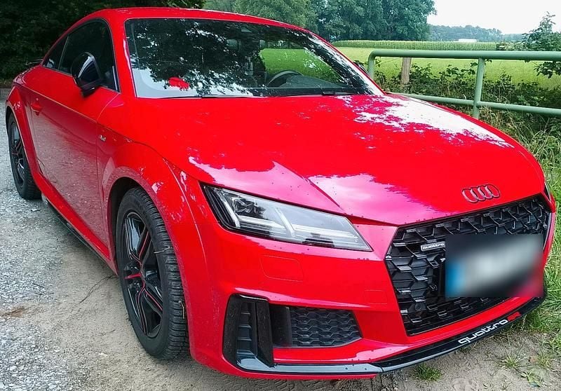Gebraucht Audi TT Design 245 PS (180 kW) 2019 Rot Coupé
