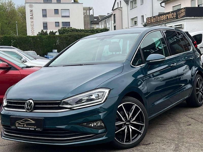 Gebraucht VW Golf Sportsvan Highline 150 PS (110 kW) 2017 Pfauengrün metallic Van / Kleinbus