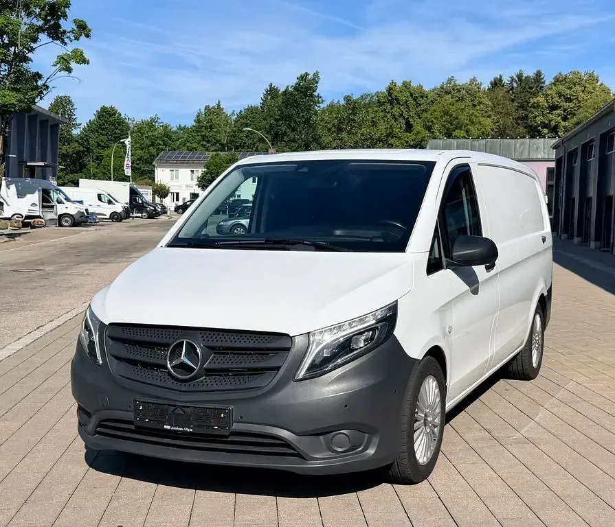 Gebraucht Mercedes Vito 190 PS (139 kW) 2019 Weiß Van