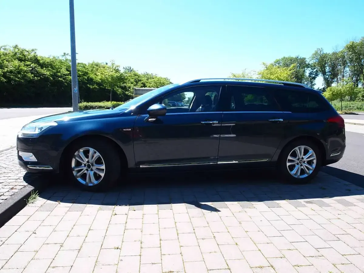 Gebraucht Citroën C5 Exclusive 163 PS (119 kW) 2014 Blau Kombi