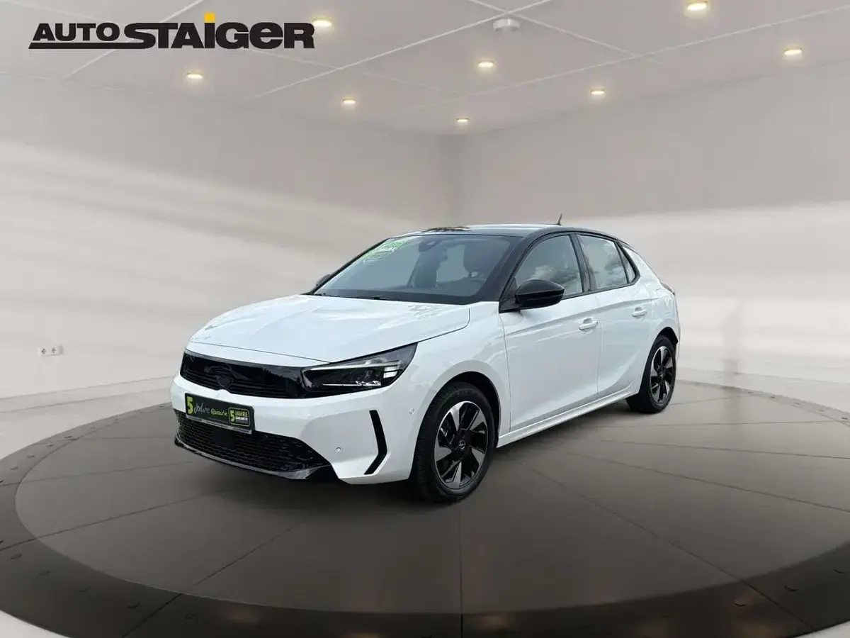 Gebraucht Opel Corsa-e 100 kW (136 PS) 2023 Arktis weiss Kleinwagen