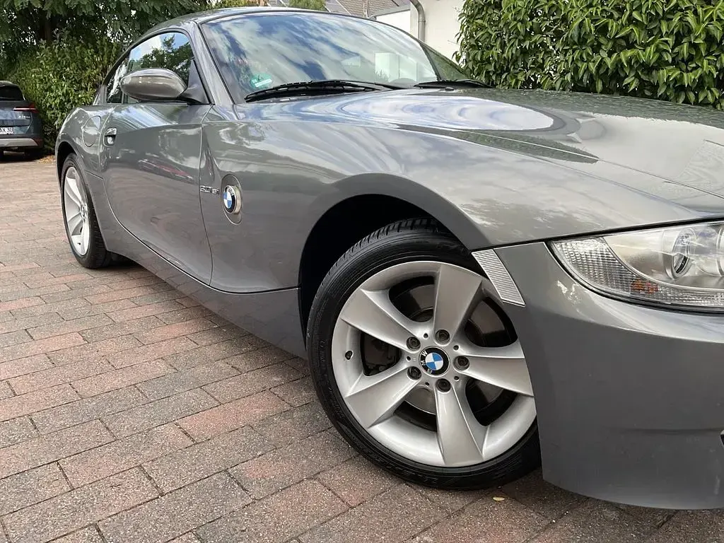 Gebraucht BMW Z4 Sport Line 265 PS (194 kW) 2007 Grau Coupé