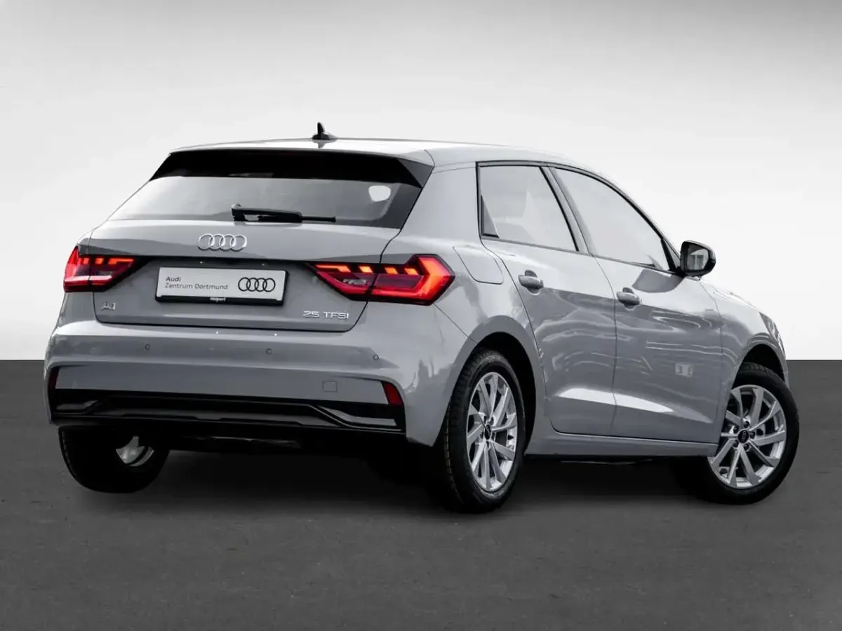 Ny Audi A1 Sportback Advanced 95 HK (69 kW) 2025 Grå Hatchback