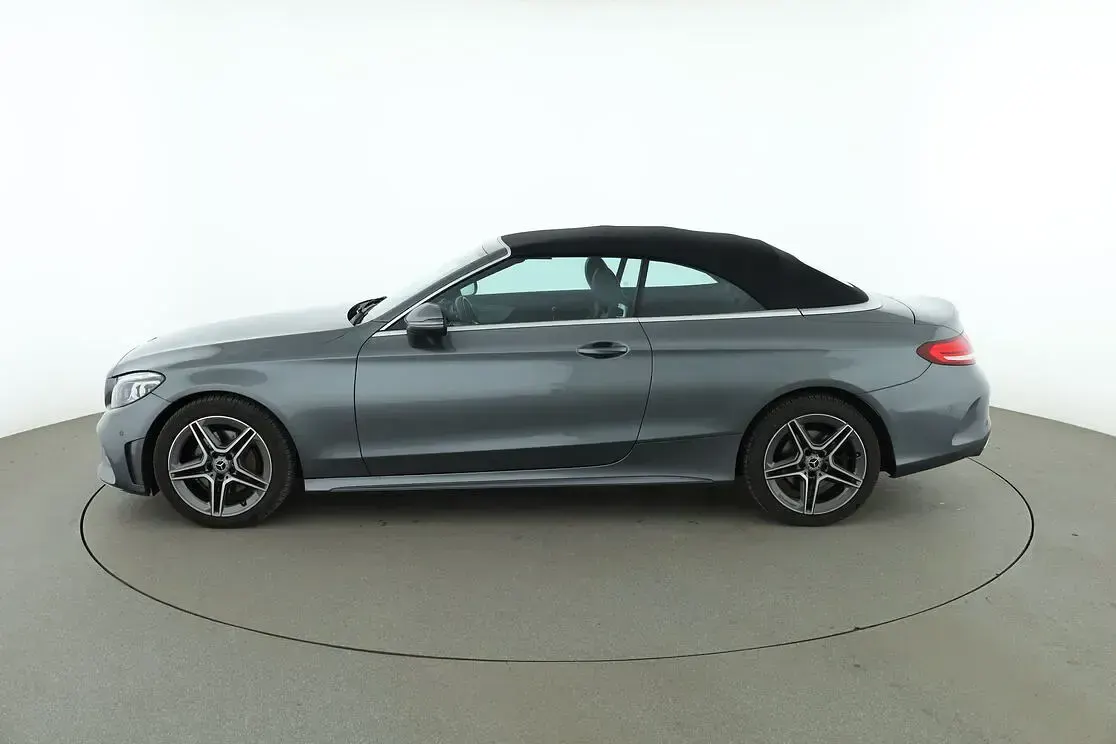 Gebraucht Mercedes C180 AMG line 156 PS (114 kW) 2019 Grau Cabrio