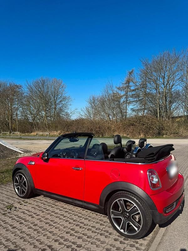 Gebraucht Mini Cooper S Cabriolet 184 PS (135 kW) 2011 Rot Cabrio