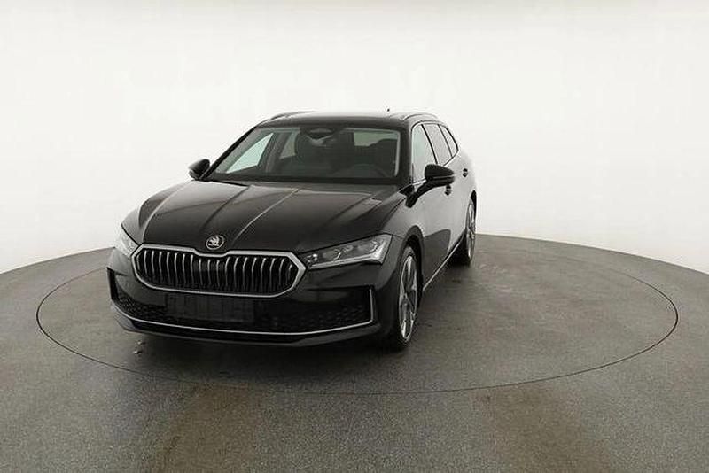 Schwarz Gebraucht 2024 Skoda Superb Selection Kombi | 43.258 € (Guter Preis) - Bild 1/4