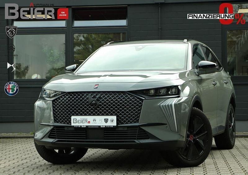 Grau Gebraucht 2023 DS Automobiles DS7 Crossback Performance SUV | 31.980 € (Etwas zu teuer) - Bild 1/4