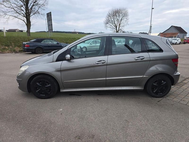 Gebraucht Mercedes B170 116 PS (85 kW) 2007 Grau Van / Kleinbus