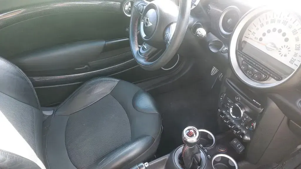 Usado Mini Cooper S 184 CV (135 kW) 2012 Rojo Utilitario
