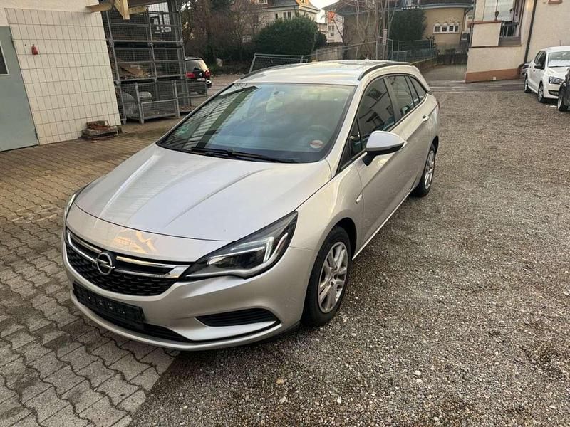 Silber Gebraucht 2019 Opel Astra Edition Kombi | 9.900 € (Fairer Preis) - Bild 1/4