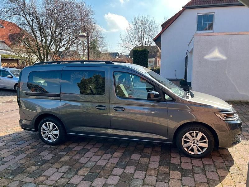 Gebraucht VW Caddy Maxi Life 122 PS (89 kW) 2021 Indiumgrau metallic Van / Kleinbus