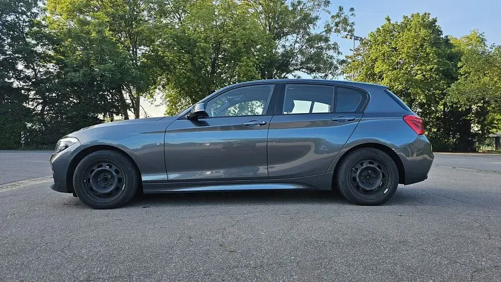Gebraucht BMW 118 M Sport 150 PS (110 kW) 2019 Grau Kleinwagen