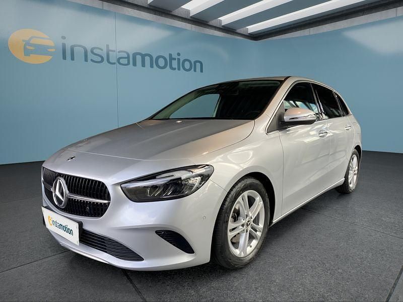 Silber Gebraucht 2024 Mercedes B200 Van / Kleinbus | 31.649 € (Guter Preis) - Bild 1/4
