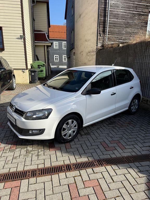 Gebraucht VW Polo Trendline 75 PS (55 kW) 2014 Weiß Limousine