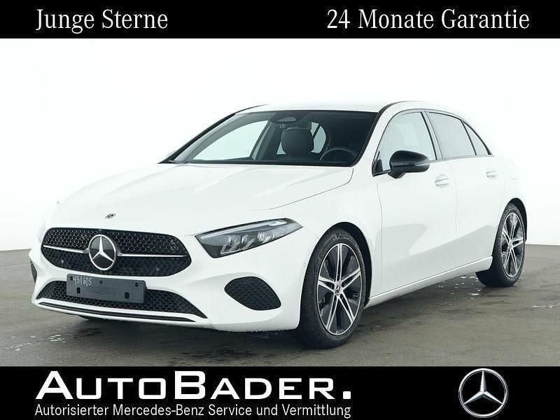 Weiß Gebraucht 2025 Mercedes A200 Advanced Plus Limousine | 28.980 € (Superpreis) - Bild 1/4