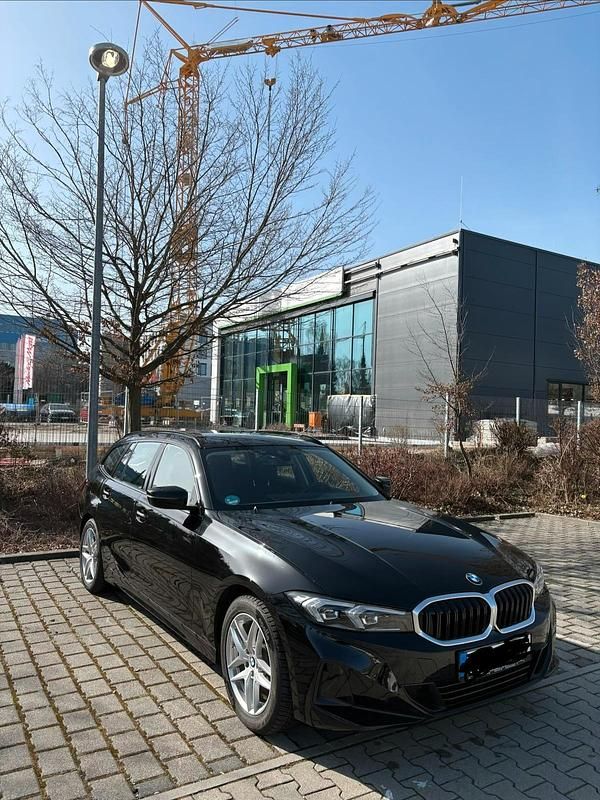 Gebraucht BMW 318 150 PS (110 kW) 2024 Schwarz Kombi