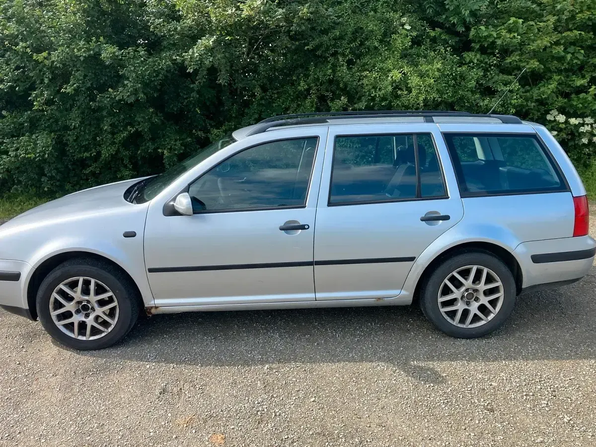 Gebraucht VW Golf IV 105 PS (77 kW) 2002 Silber Kombi