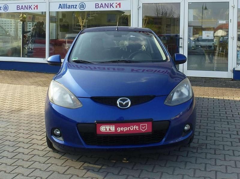 Gebraucht Mazda 2 Inclusive 86 PS (63 kW) 2008 Nereusblau metallic Kleinwagen