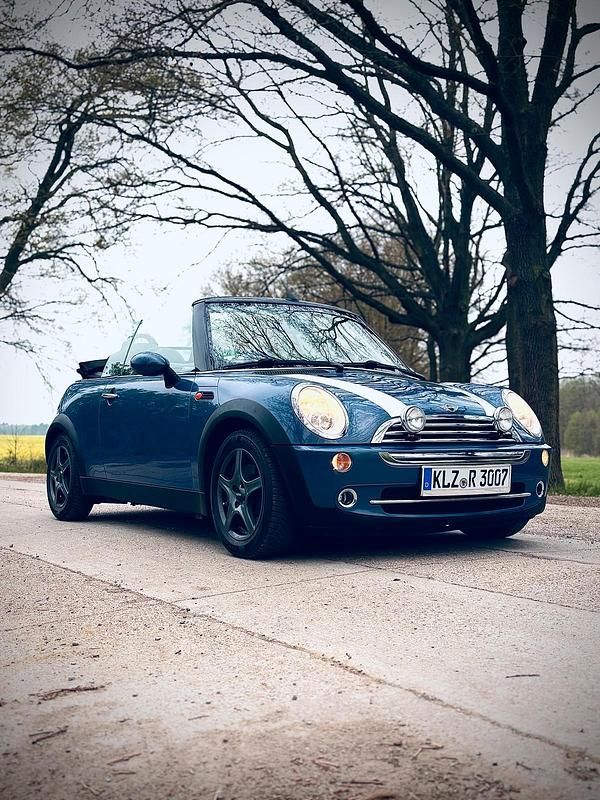 Blau Gebraucht 2006 Mini Cooper Cabriolet Cabrio | 4.990 € - Bild 1/4