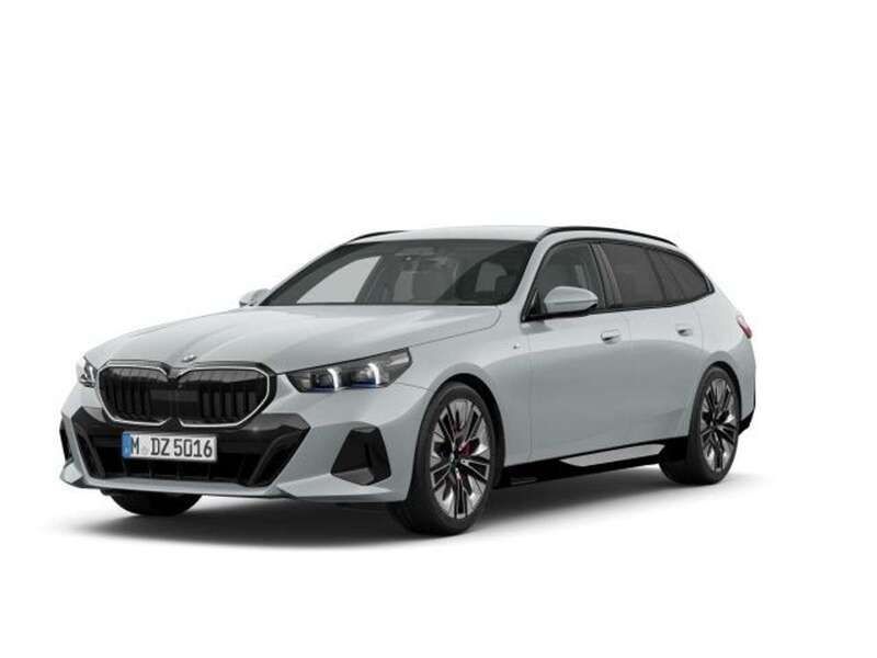 Grau Gebraucht 2024 BMW 540 M Sport Kombi | 68.930 € (Teuer) - Bild 1/4