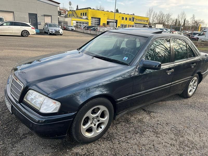 Schwarz Gebraucht 1997 Mercedes C230 Limousine | 2.500 € (Superpreis) - Bild 1/4