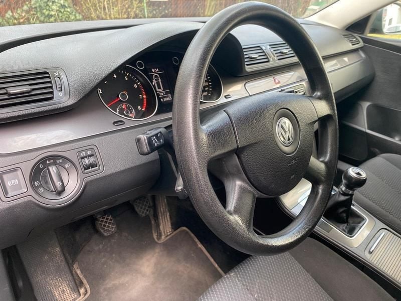 Second-hand VW Passat 122 CP (89 kW) 2009 Break