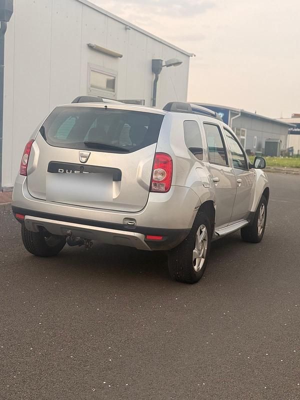 Usata Dacia Duster 105 CV (77 kW) 2010 Grigio SUV