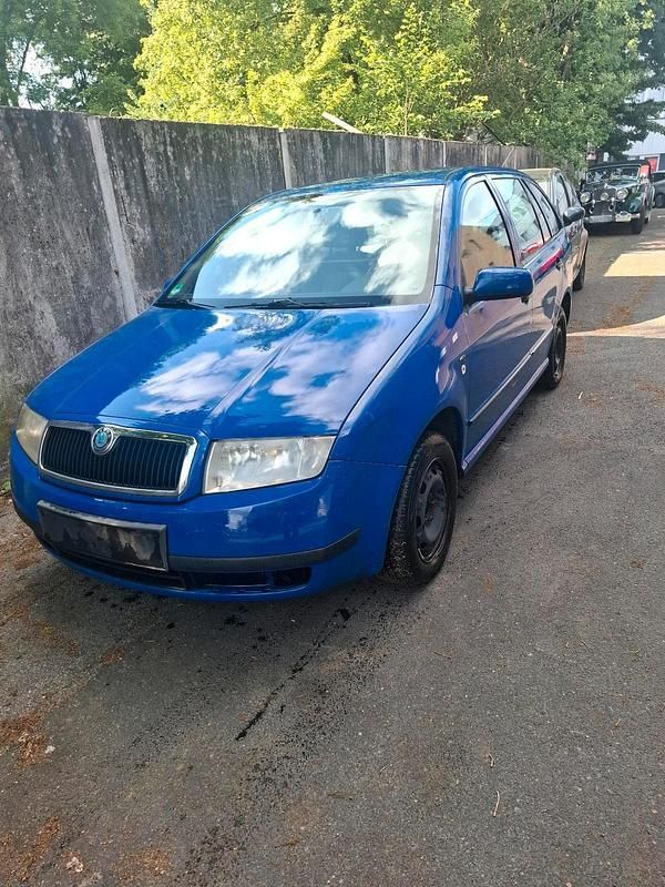 Blau Gebraucht 2002 Skoda Fabia Kombi | 1.600 € (Fairer Preis) - Bild 1/4