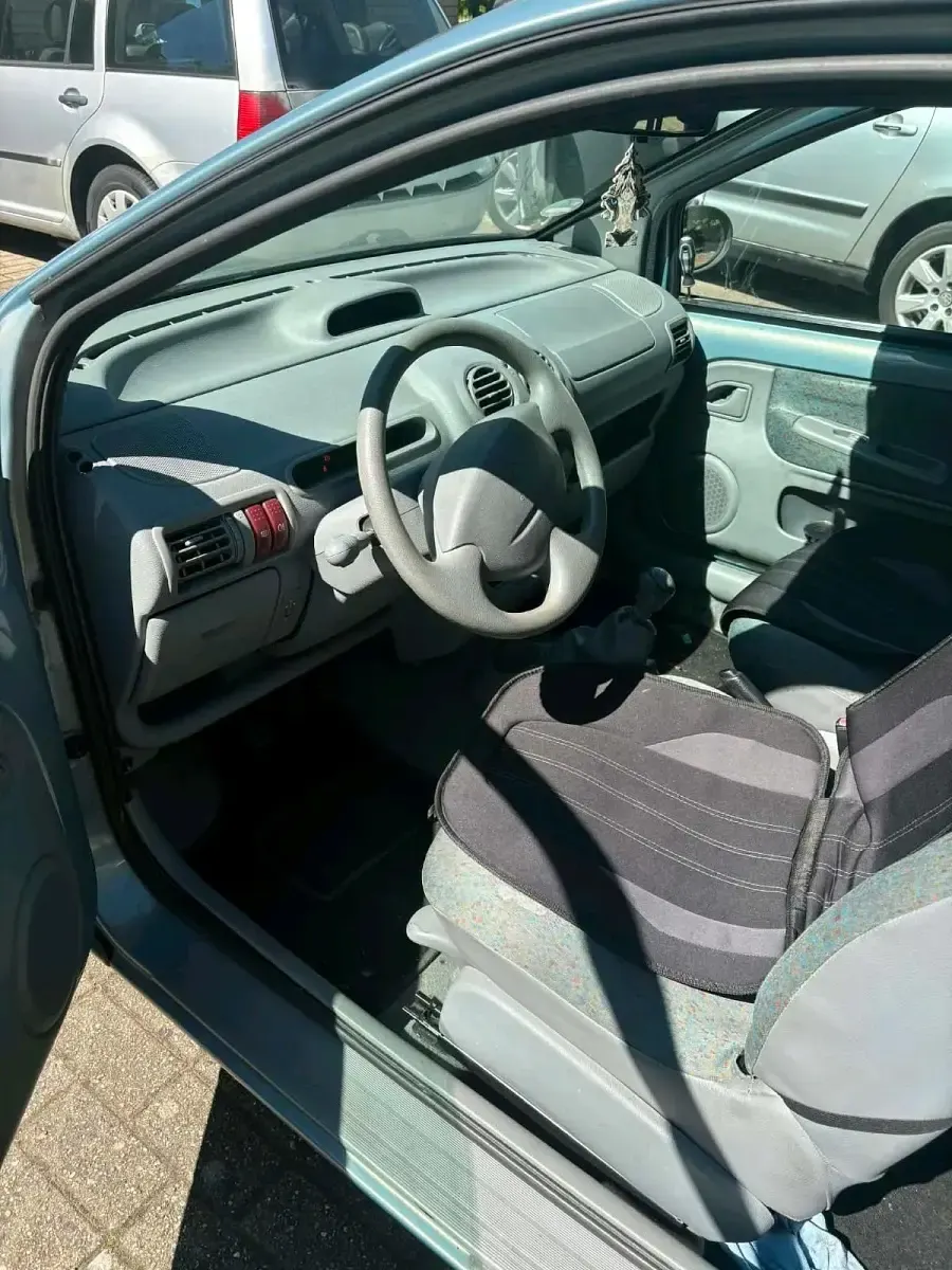 Gebraucht Renault Twingo 75 PS (55 kW) 2003 Grau Kleinwagen