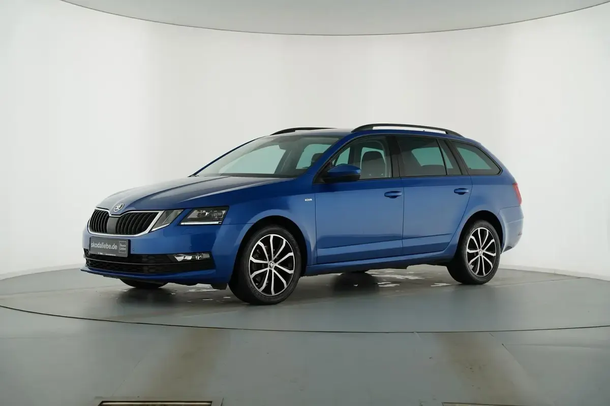 Gebraucht Skoda Octavia Soleil 150 PS (110 kW) 2020 Blau Kombi