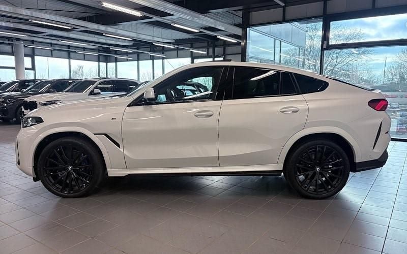 Gebraucht BMW X6 M Sport 352 PS (258 kW) 2025 Mineral weiss metallic SUV
