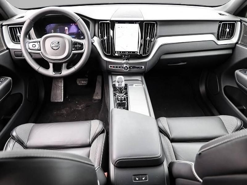 Gebraucht Volvo XC60 Plus 250 PS (183 kW) 2023 Schwarz SUV