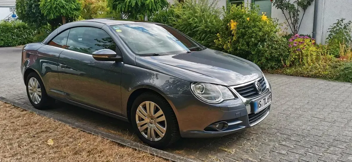Gebraucht VW Eos 140 PS (102 kW) 2010 Grau Cabrio
