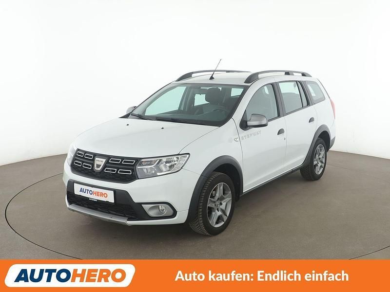 Weiß Gebraucht 2020 Dacia Logan MCV Stepway Kombi | 10.480 € (Etwas zu teuer) - Bild 1/3