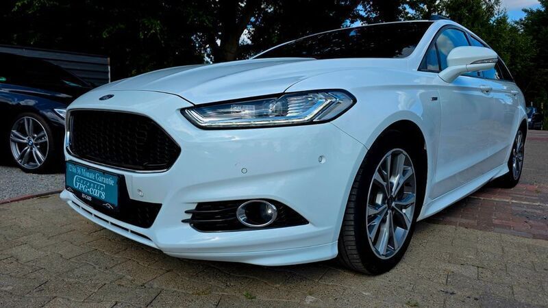 Weiß Gebraucht 2018 Ford Mondeo ST-Line Limousine | 16.499 € (Etwas zu teuer) - Bild 1/4