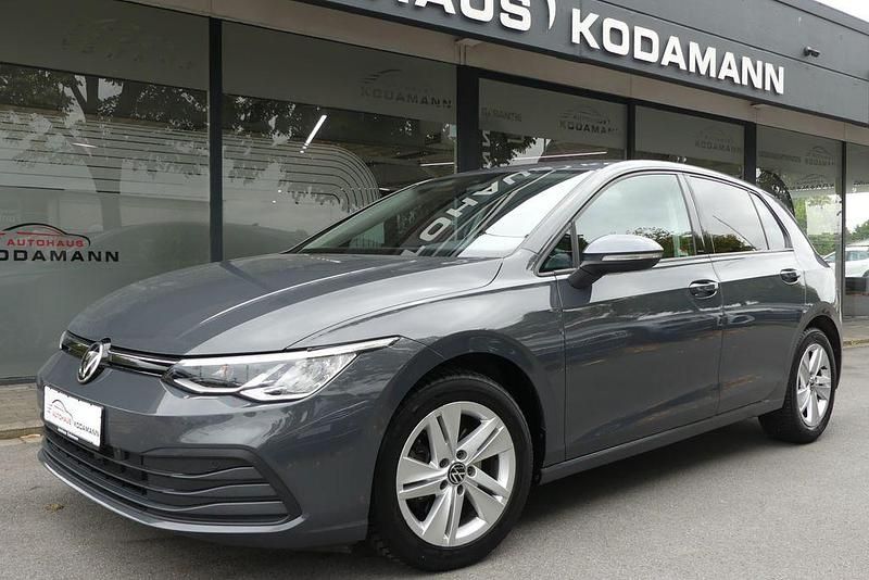 Grau Gebraucht 2020 VW Golf VII Life Limousine | 18.770 € (Fairer Preis) - Bild 1/4