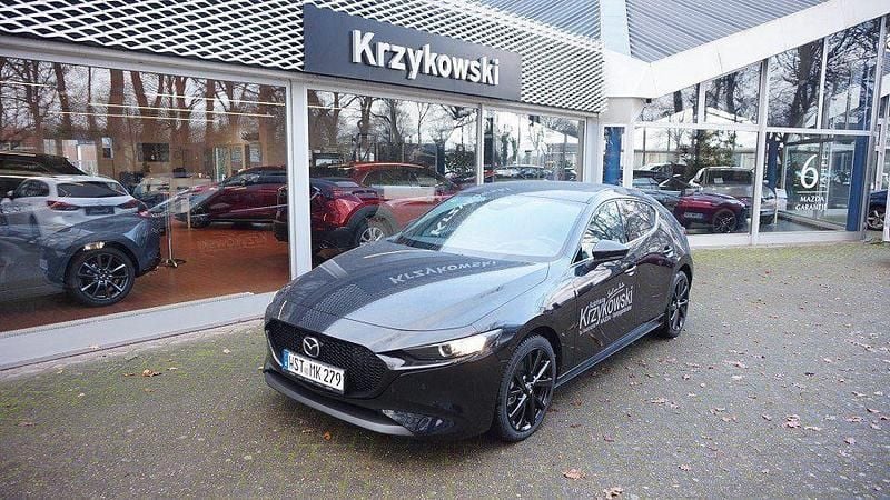 Schwarz Neu 2025 Mazda 3 Homura-Line Limousine | 27.990 € - Bild 1/4